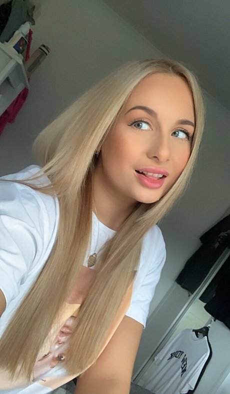 aadrianarose adult star photos