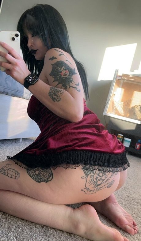 HotGothMlf xxx star images