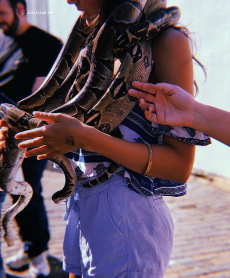 Clare Temerowski Miniatura