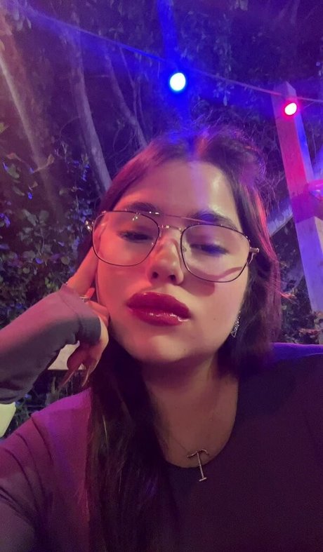 Tamar Abuchzira bonita modelo imagen