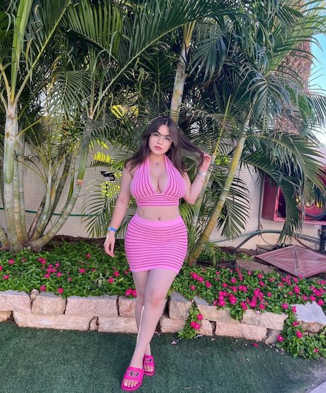 Tamar Abuchzira hermosa estrella porno imagen