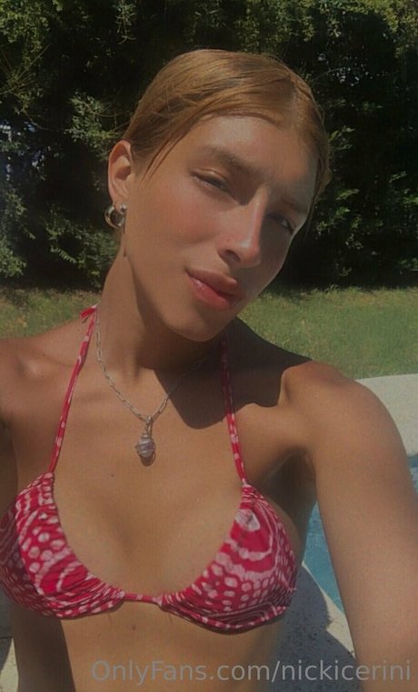 nickycerini étoile adulte photo