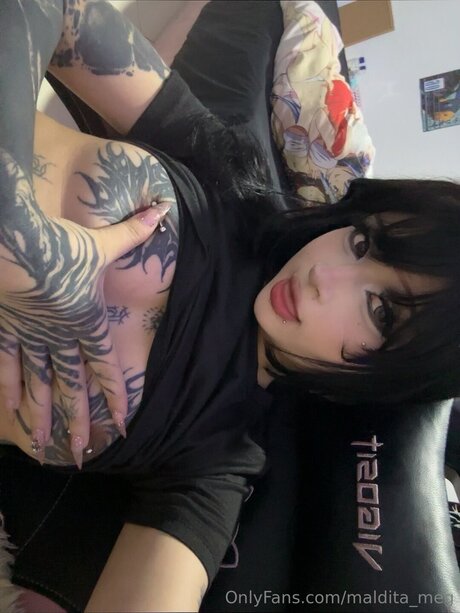 maldita meg estrella porno en alta definición foto