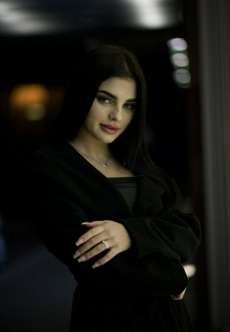 inspirekaya actriz desnuda fotos