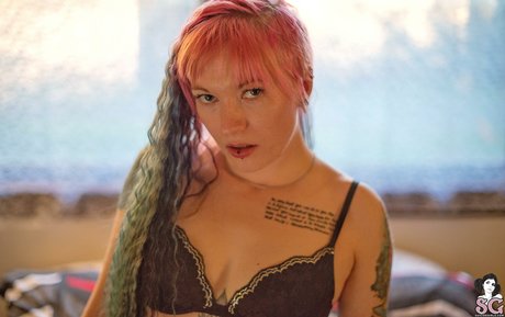 Venomousrose star du porno adulte des photos