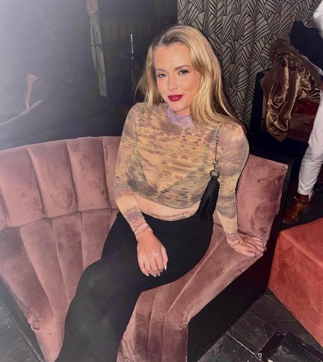 sophiahanvold hot star img
