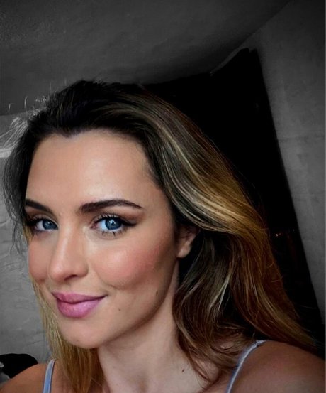 sophiahanvold model art picture