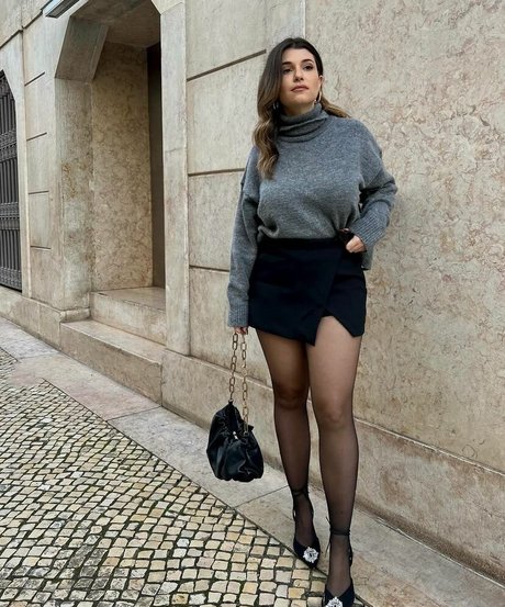 Carolina Neto high quality actress pics