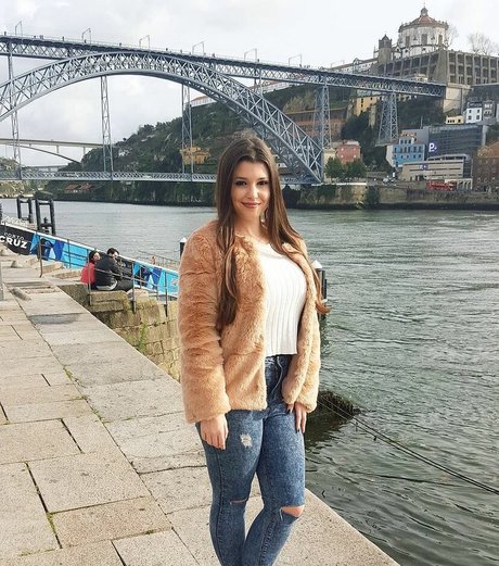 Carolina Neto sex model gallery