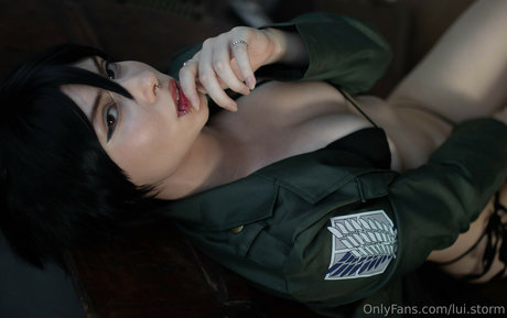 lui storm modelo exclusivo imágenes