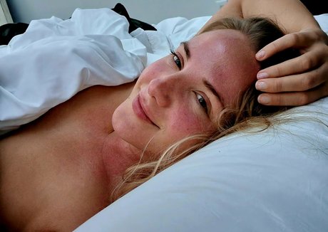 fantasysnextdoorvip estrella pornografica foto