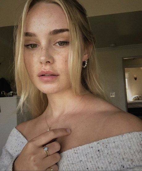 Alice Kristiansen erotic pornstar pictures