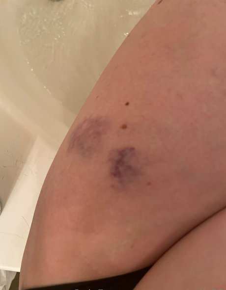 queenhails22 actrice pornographique archive