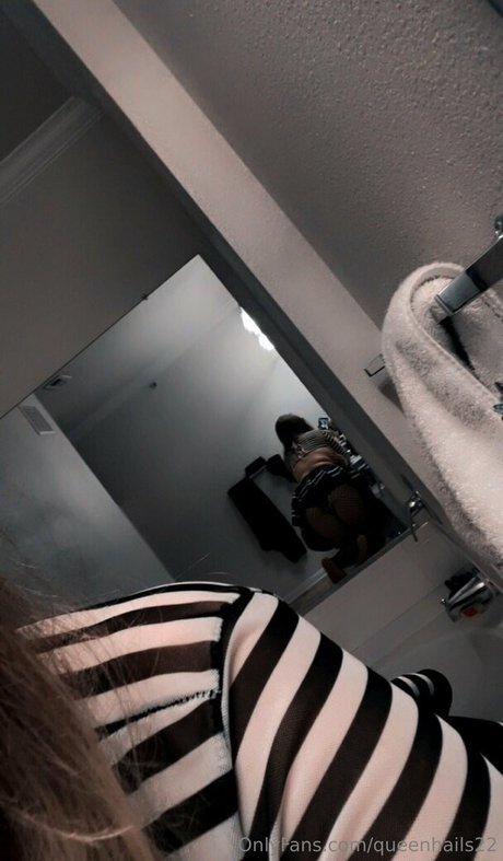 queenhails22 actriz atractiva fotos