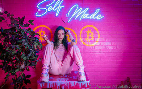 katiekillsyoufree modelo desnudos archivo