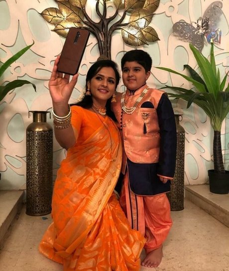 Jyothi Rai star img