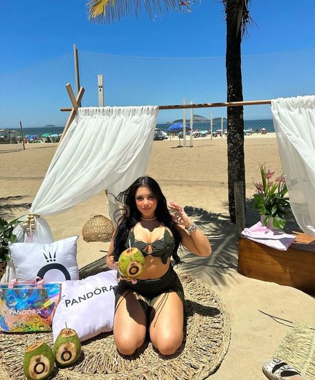 Cinthia Cruz estrella porno hd galería