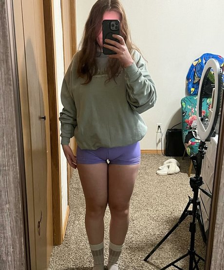 Adorablelilli modelo hd imágenes