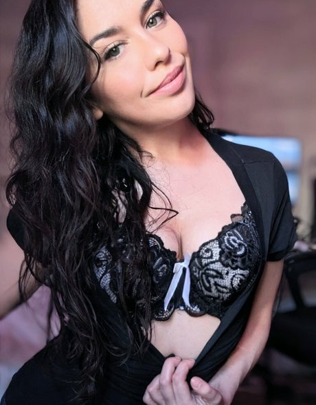 raenarchy free pornstar gallery