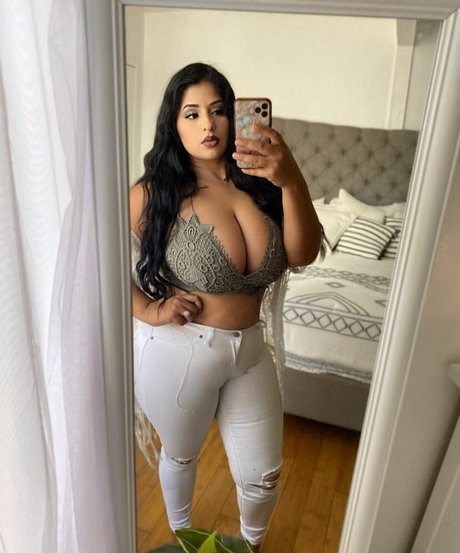 Janet Jae star top gallery