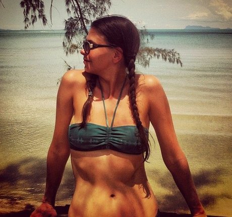 Sutton Foster sex actress image