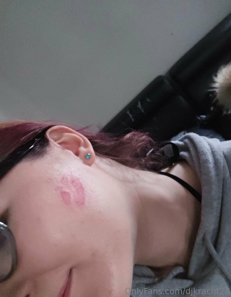 djkracht23 buena estrella porno foto