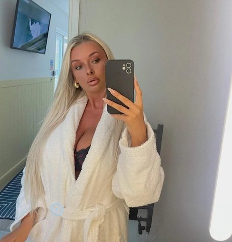 Lucy Cartlidge modelo bonita imagen