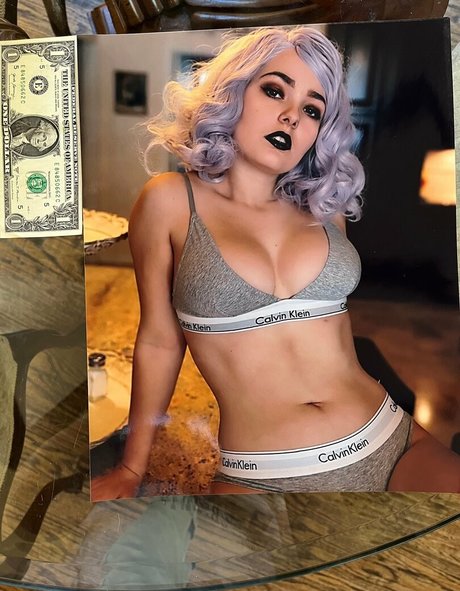 Mags IRL star du porno adulte img