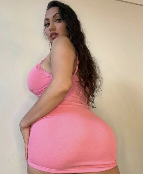 Crueltyfreecurves étoile parfaite img