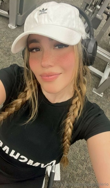 Paola Silerio estrella porno foto