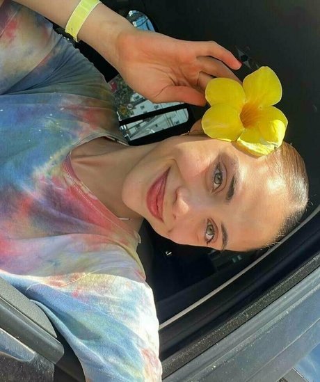 ornellaturri modèle sexy galeries