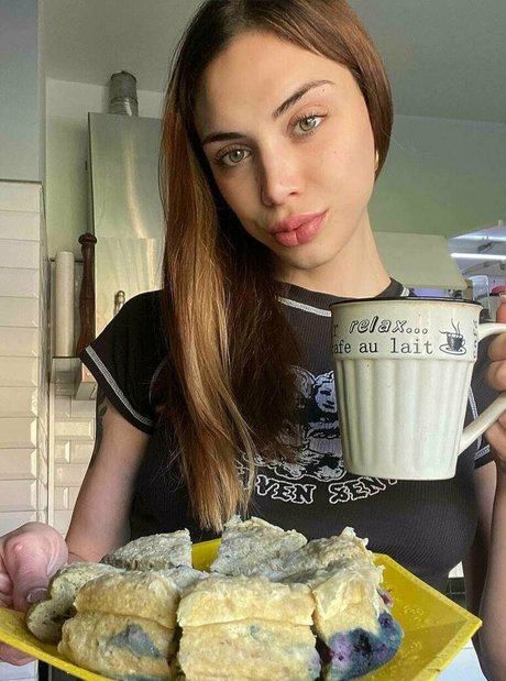 ornellaturri actriz sexual galerías