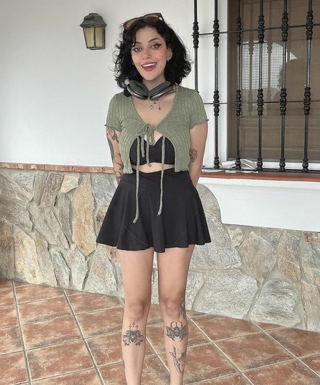 Miki Blue actriz porno galería