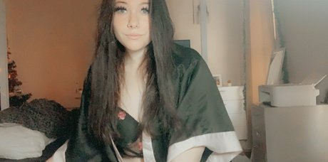 babygirlbrdlfree actrice sexy img