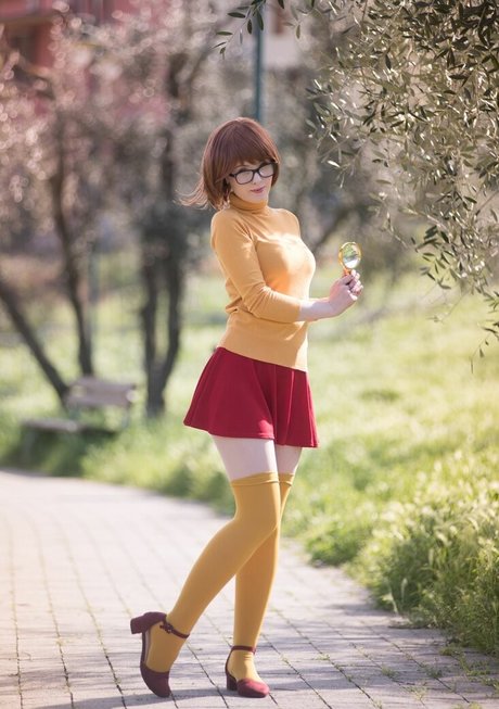 Scooby Doo estrella porno atractiva imagen