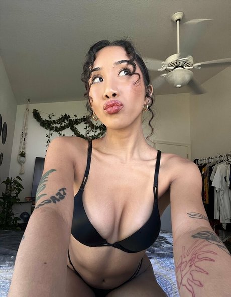 uluvzella estrella porno de alta calidad imágenes