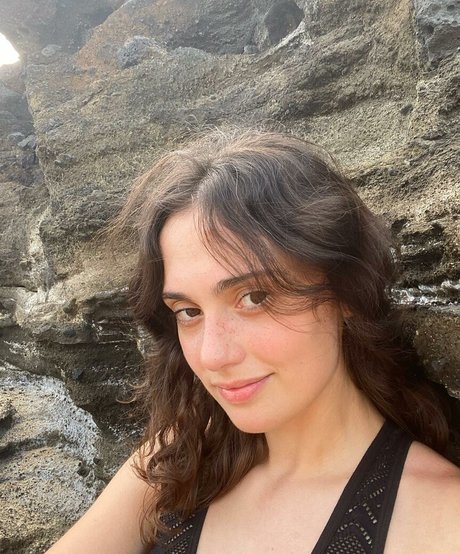 Dev Lemons naked model photos