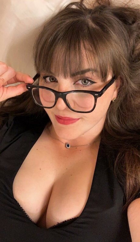 cowsismite model naked gallery