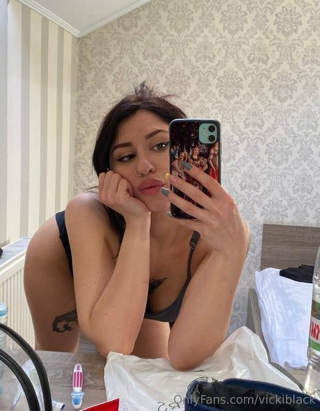 vickiblack hermosa estrella porno foto