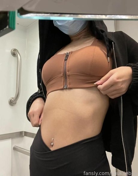 yuukiiebby model galleries