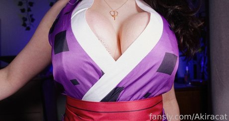 Akiracat star du porno sexy photo