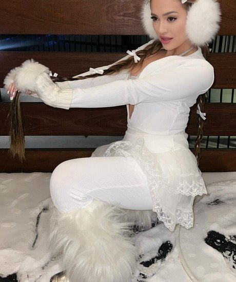 Mae Welsch pornstar hd picture