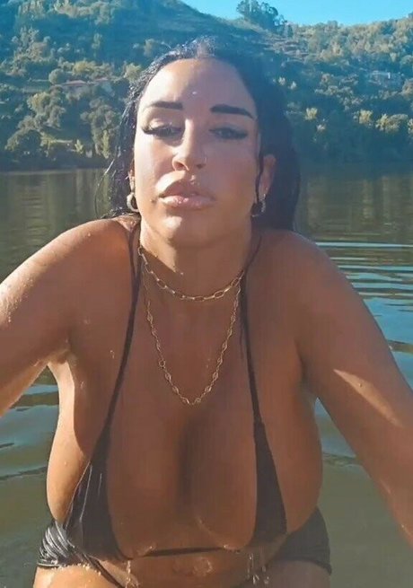 Mikaelabrbs modèle joli archive