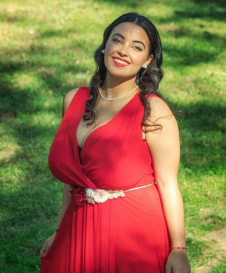 Anneris modelo desnudos foto