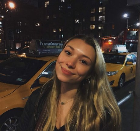 Sara Brooks estrella libre archivo