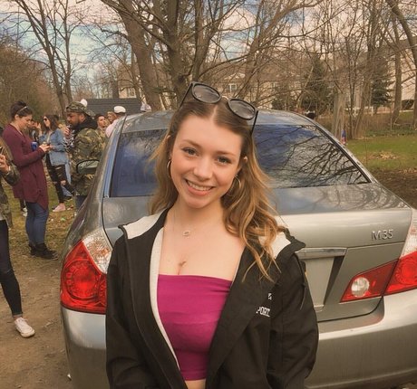 Sara Brooks hermosa estrella porno imágenes