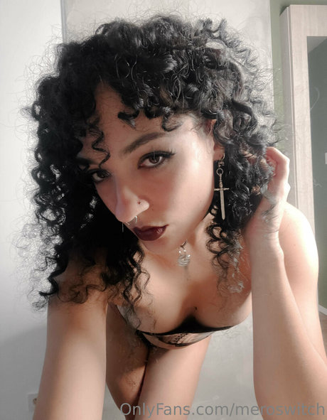 meroswitch desnudos estrella porno fotos