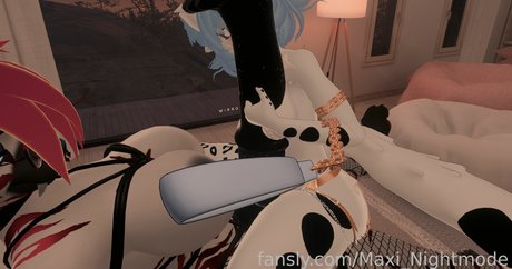 Maxi Nightmode actriz de desnudos recopilación