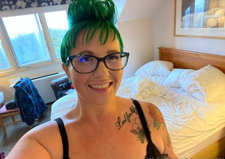 brattytreestar estrella porno agradable imagen