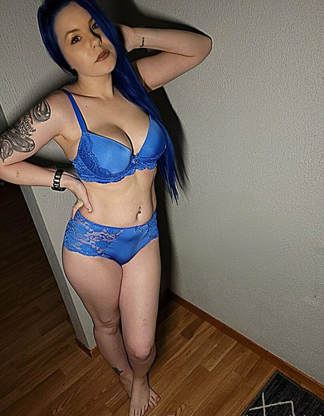 isaredbird sexy pornstar pictures